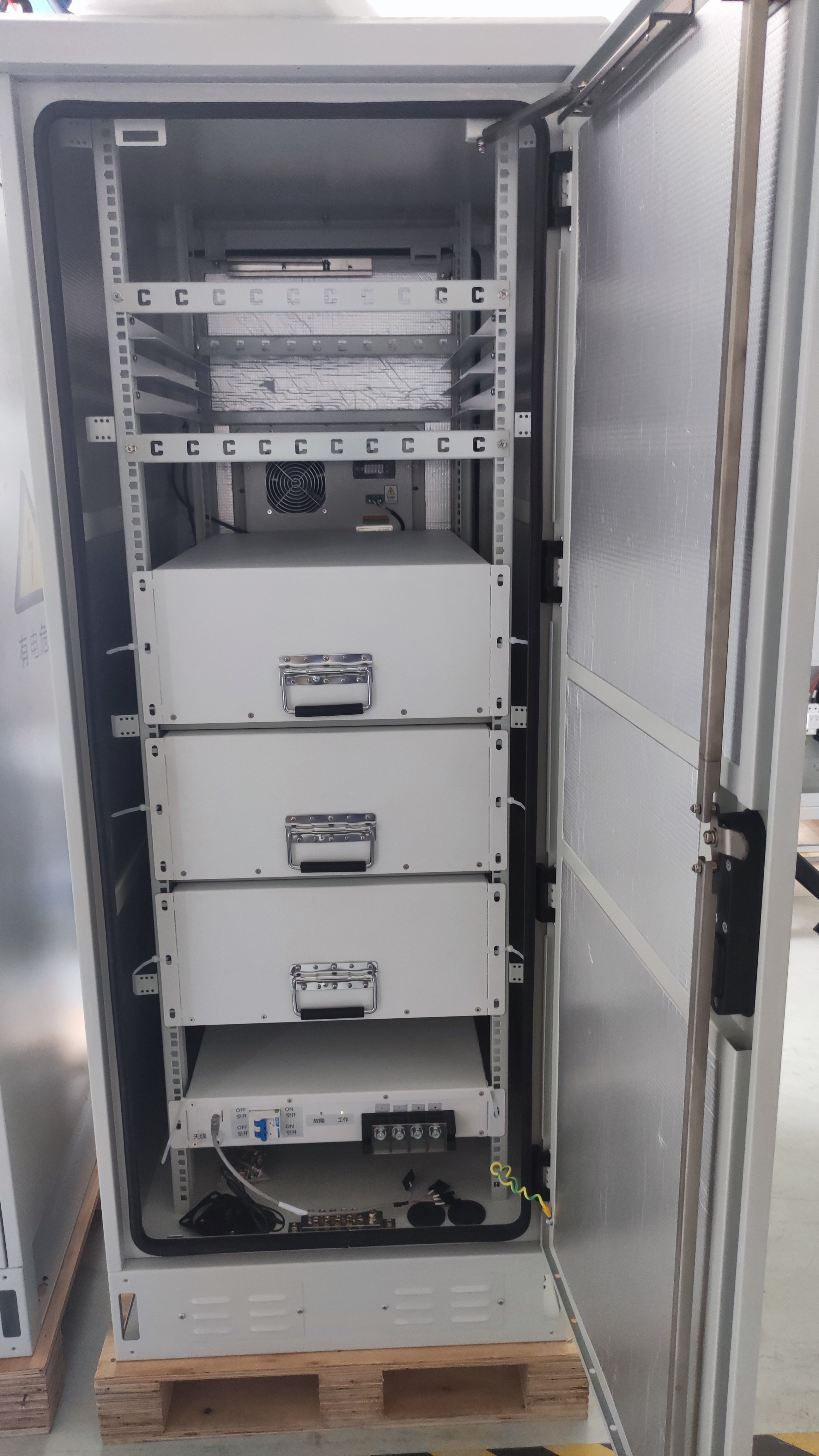 Sistema de armazenamento de energia C&I 230V 35kWh